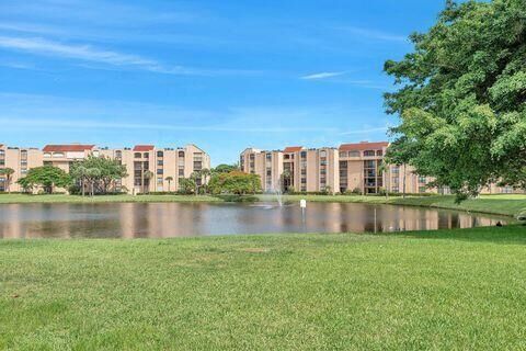 Property Photo:  2255 Lindell Boulevard 4103  FL 33444 