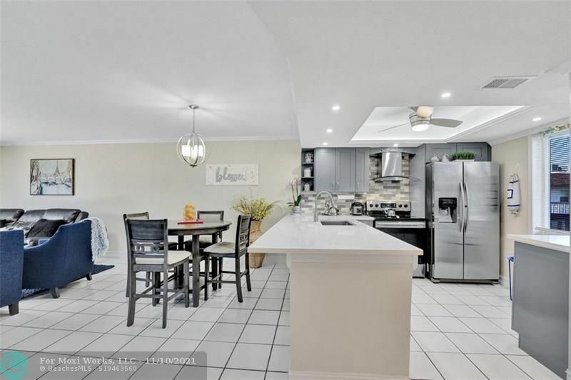 Property Photo:  9220 SW 3rd St 915  FL 33428 