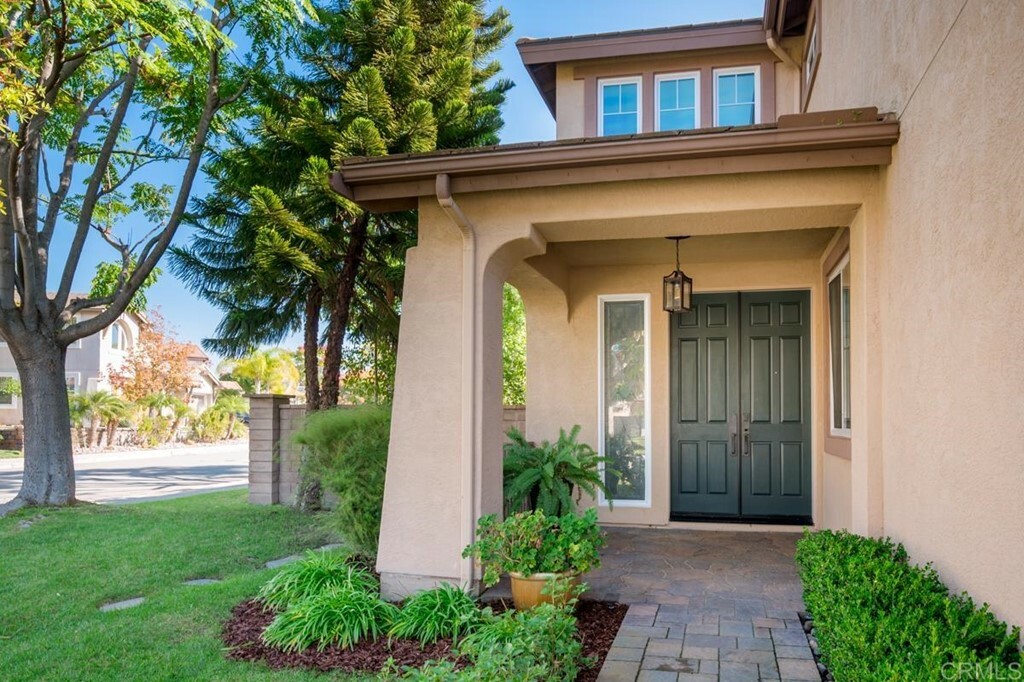 Property Photo:  2432 S Trail Court  CA 91914 