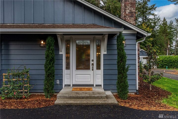 Property Photo: 2112 Mountain View Ave W WA 98466