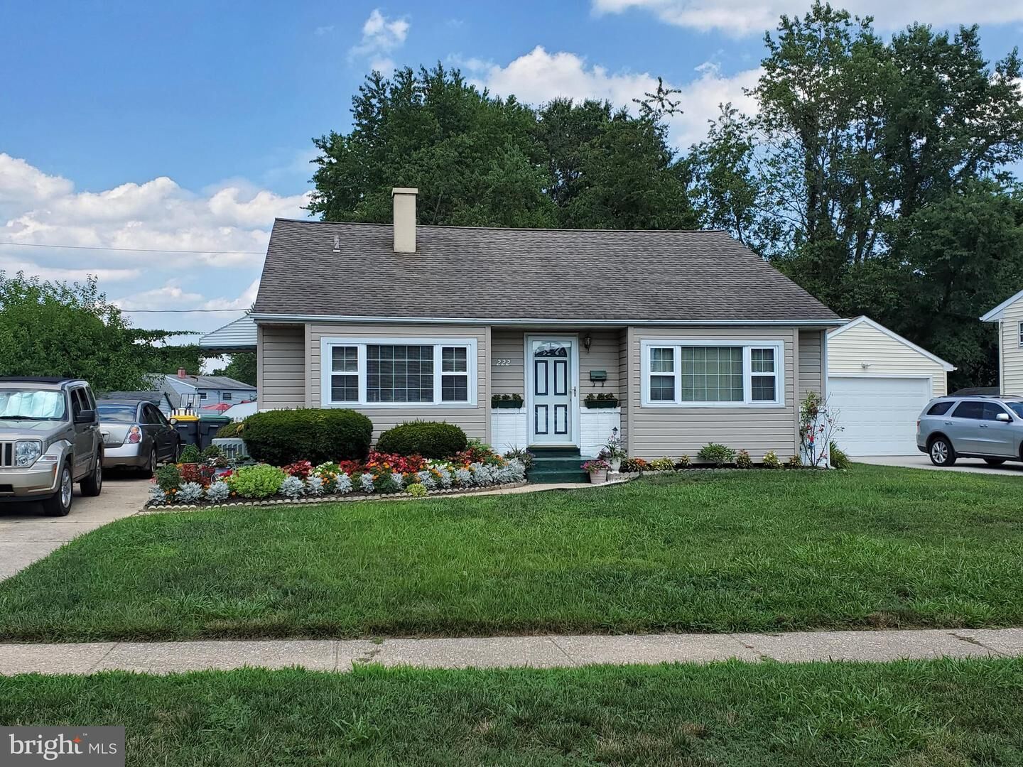 Property Photo:  222 Brennen Drive  DE 19713 