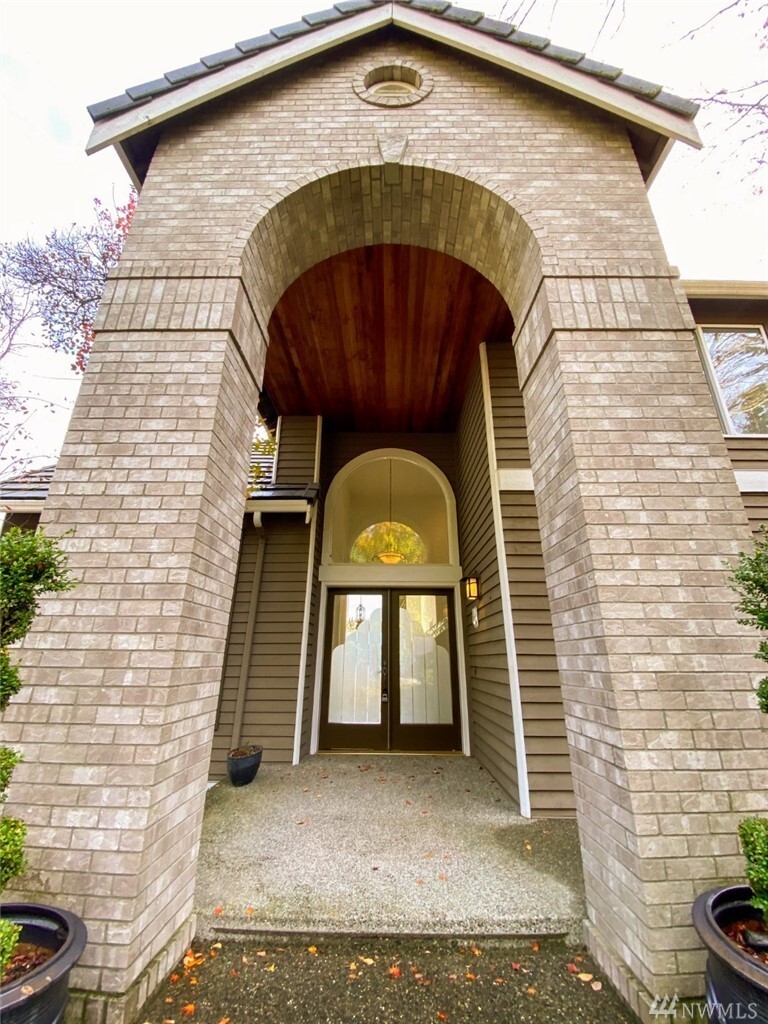 Property Photo: 2935 170th Ave SE WA 98008