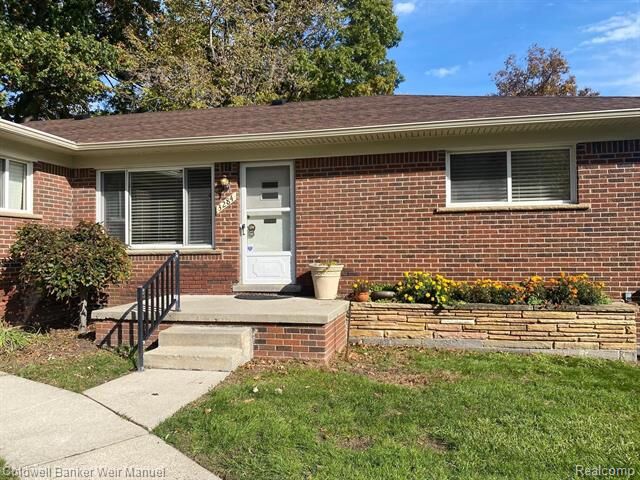 Property Photo: 3284 W Webster Road MI 48073