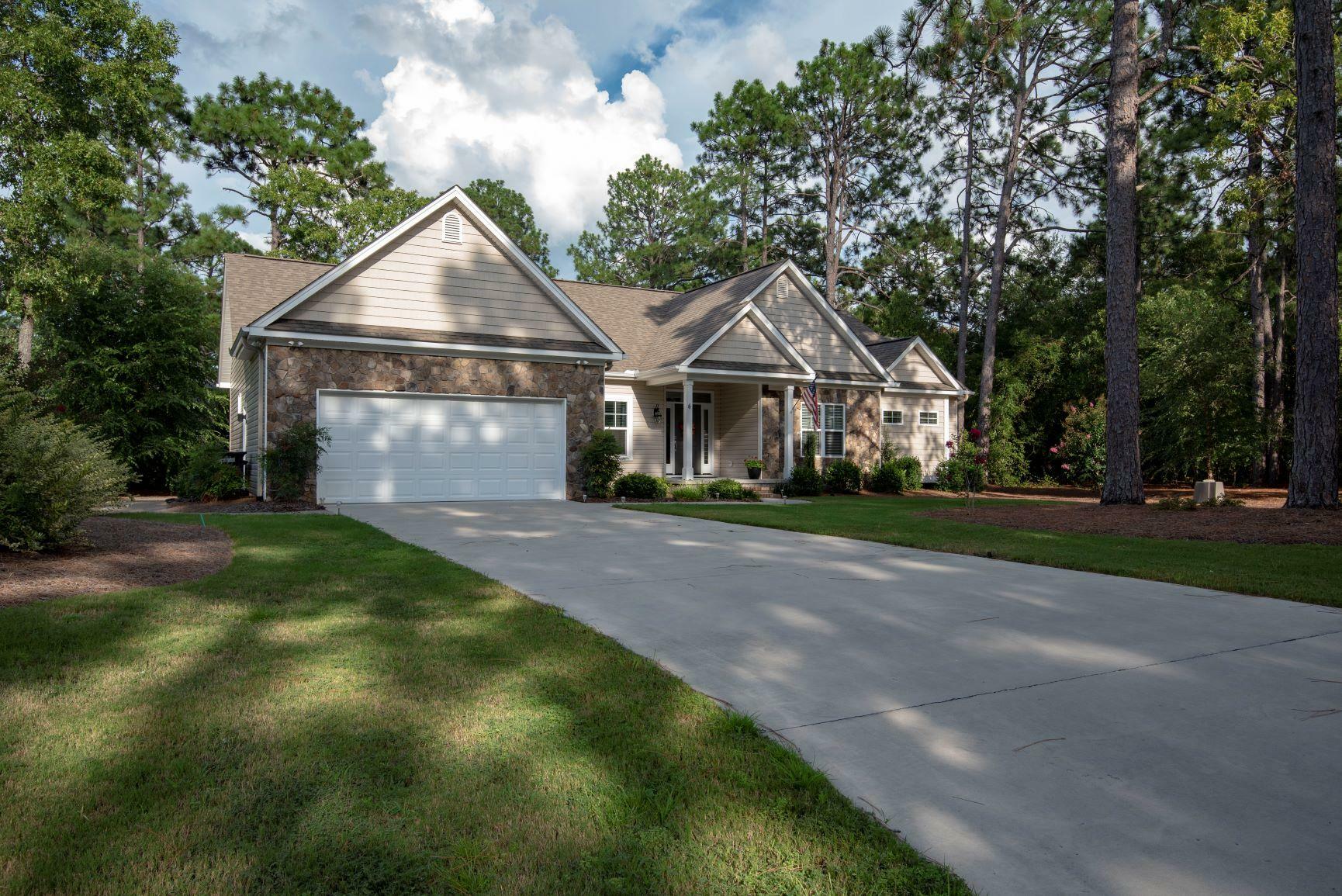 Property Photo: 4 Saddle Place Place NC 28374