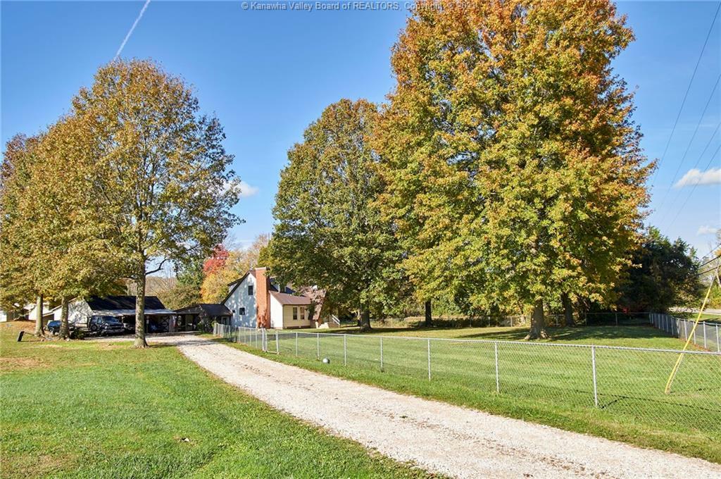 Property Photo: 19095 Winfield Road WV 25082