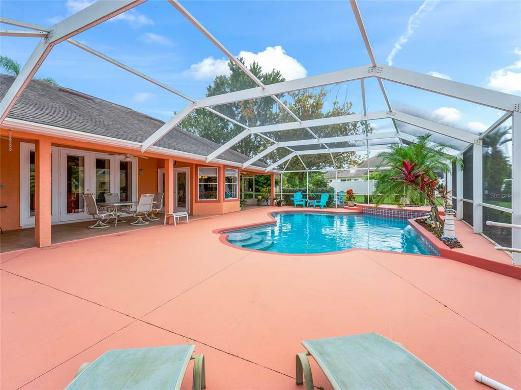 Property Photo:  2292 Lake Pointe Circle  FL 34748 