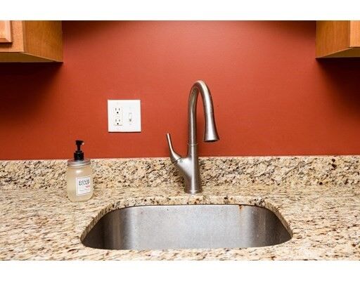 Property Photo:  3 Greenbriar Drive 303  MA 01864 