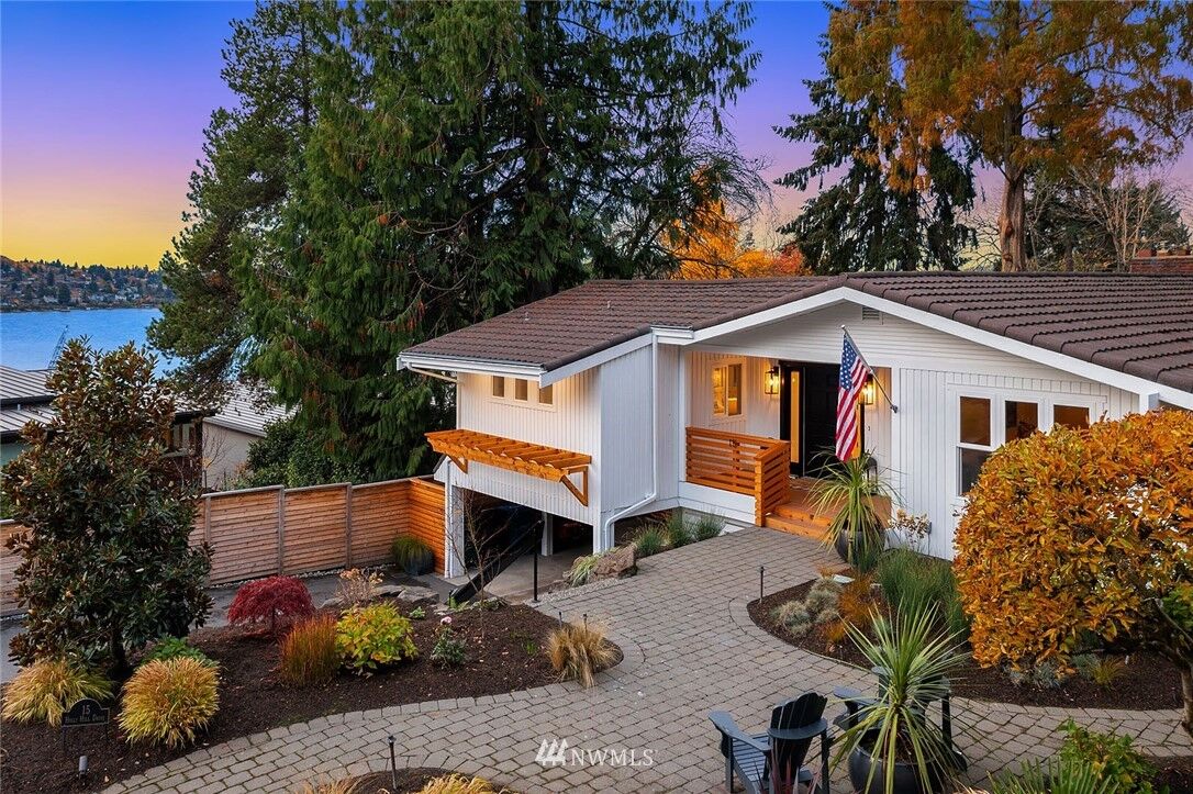 Property Photo: 15 Holly Hill Drive WA 98040