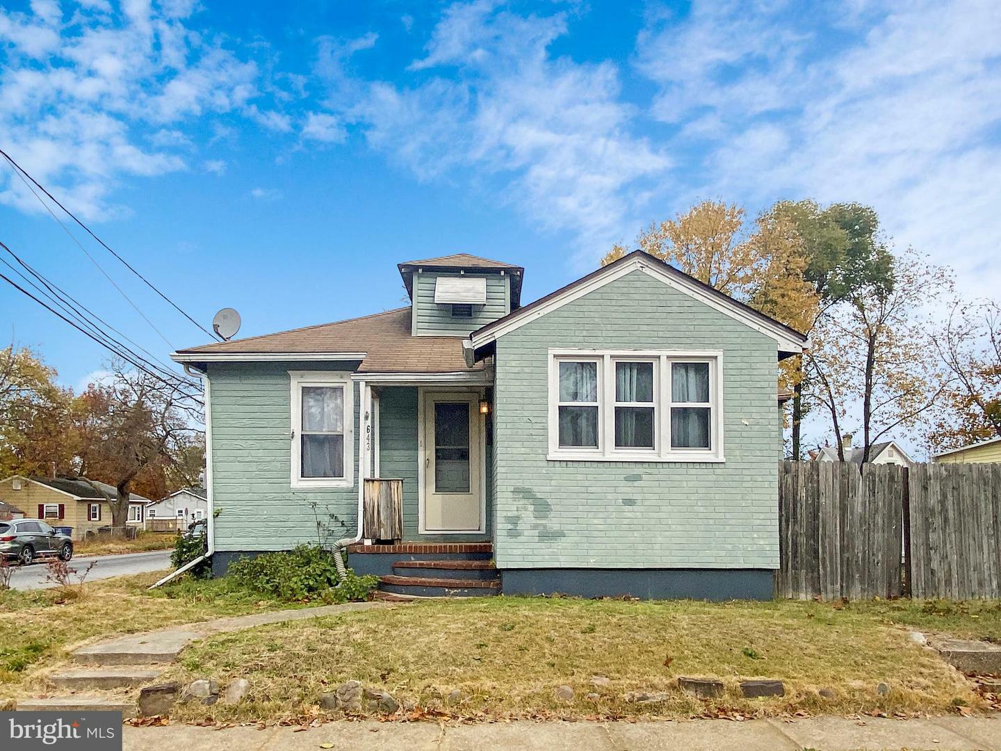 Property Photo:  643 Taylor Street  NJ 08075 