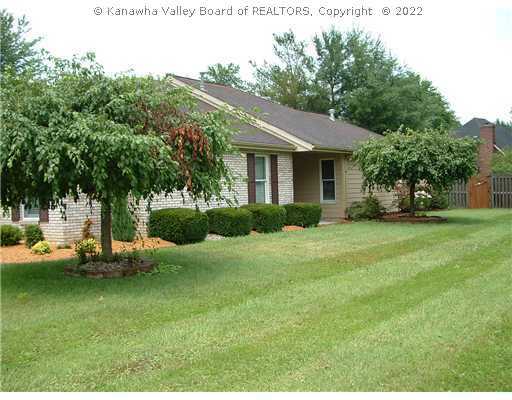 Property Photo: 1113 Oakbridge Drive WV 25526