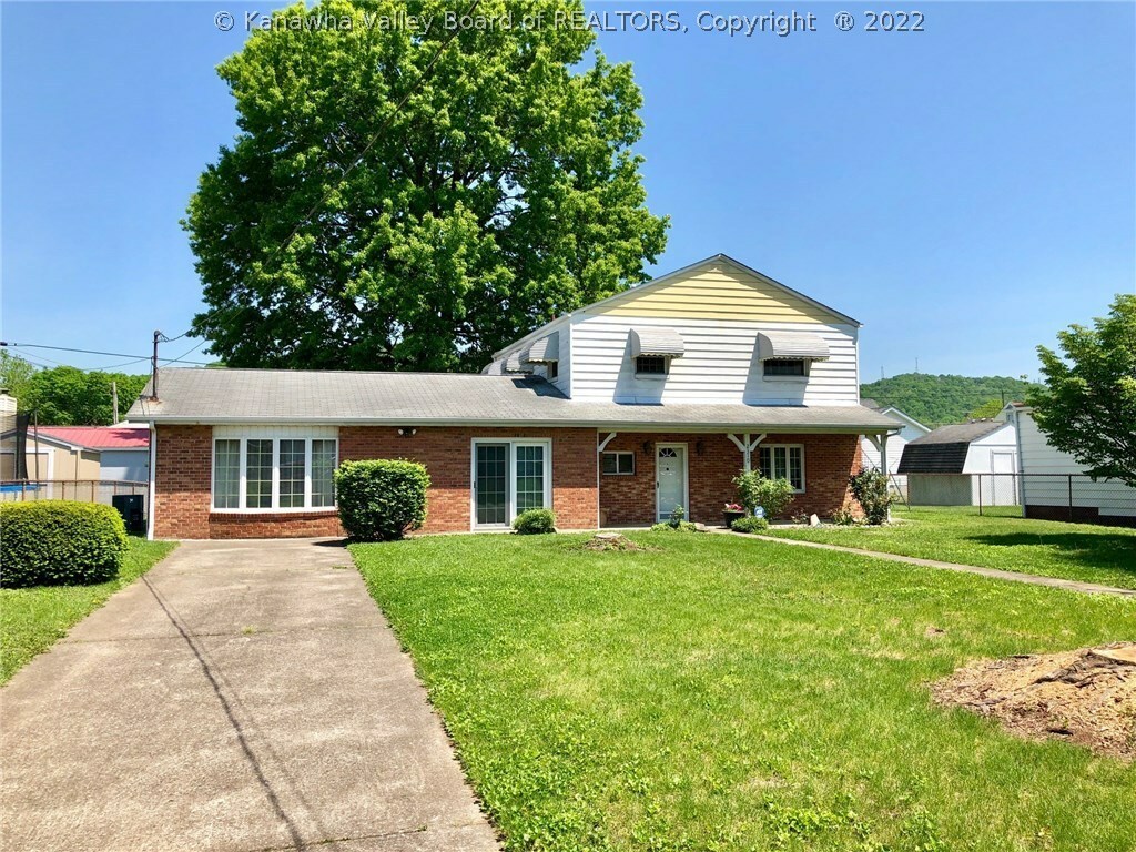 Property Photo: 2310 Grant Avenue WV 25177