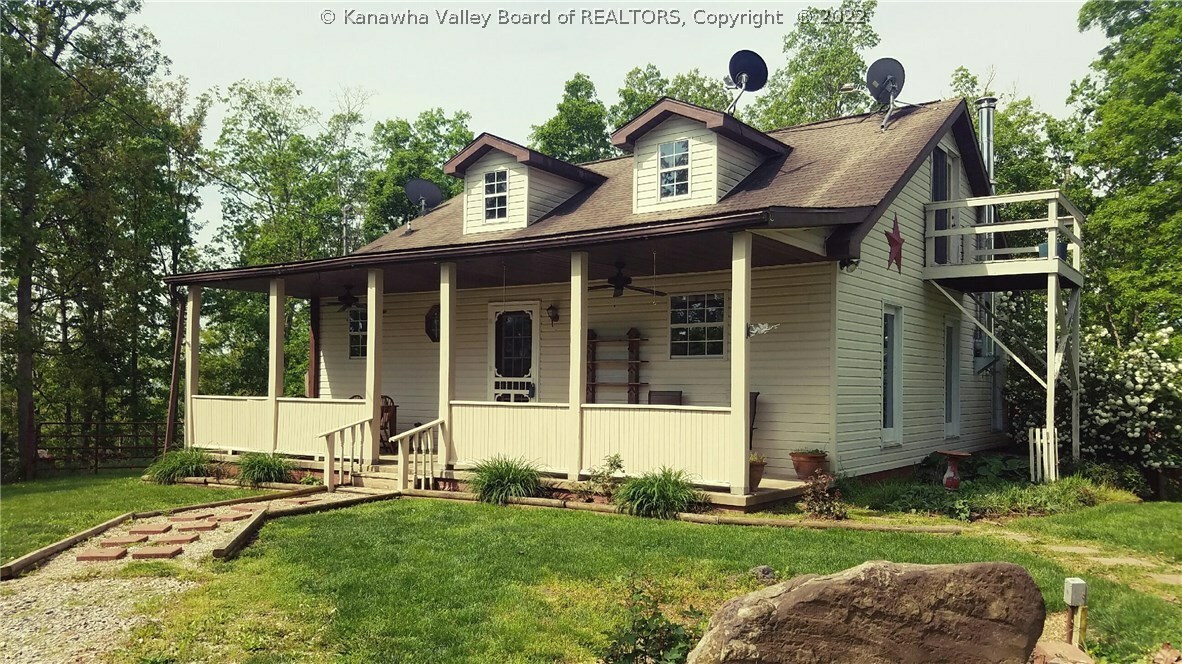 Property Photo: 348 Linsy Lane WV 25123