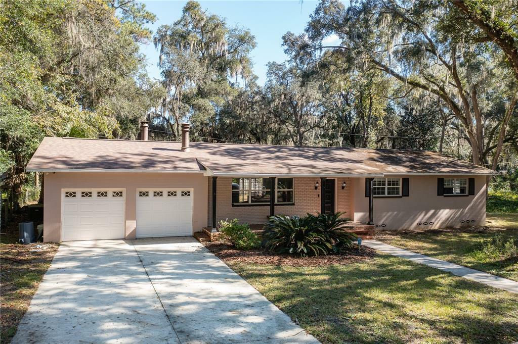 Property Photo:  515 SW 40th Terrace  FL 32607 