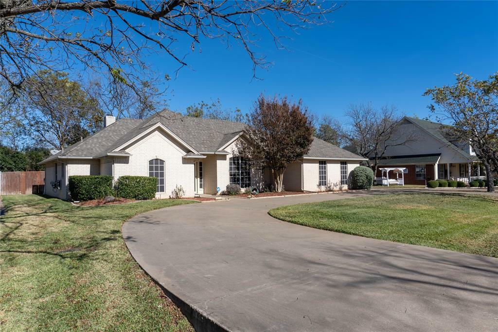 Property Photo:  5008 W Wedgefield Road  TX 76049 