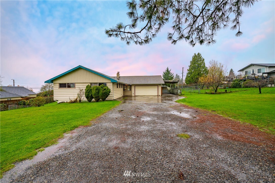 Property Photo:  1575 Madison Avenue  WA 98230 