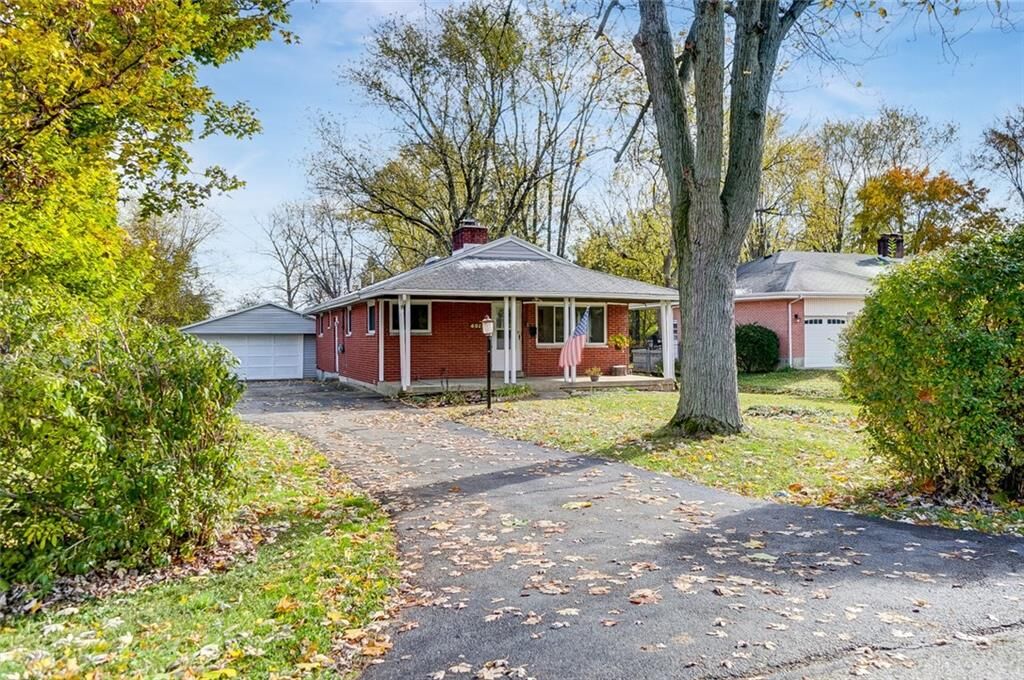 Property Photo: 4016 Locustwood Drive OH 45429