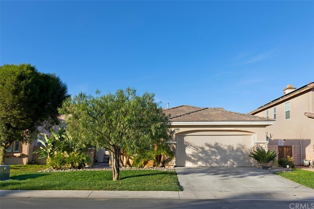 Property Photo:  29750 Cottonwood Cove Drive  CA 92584 