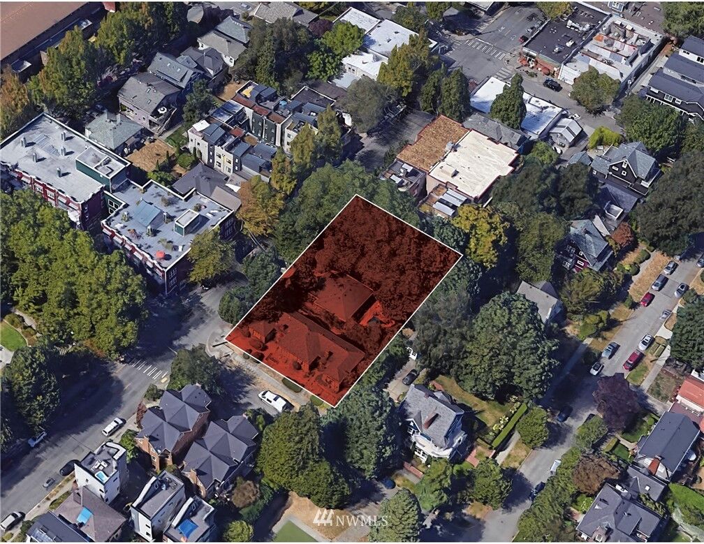 Property Photo:  3400 E Spring Street  WA 98122 