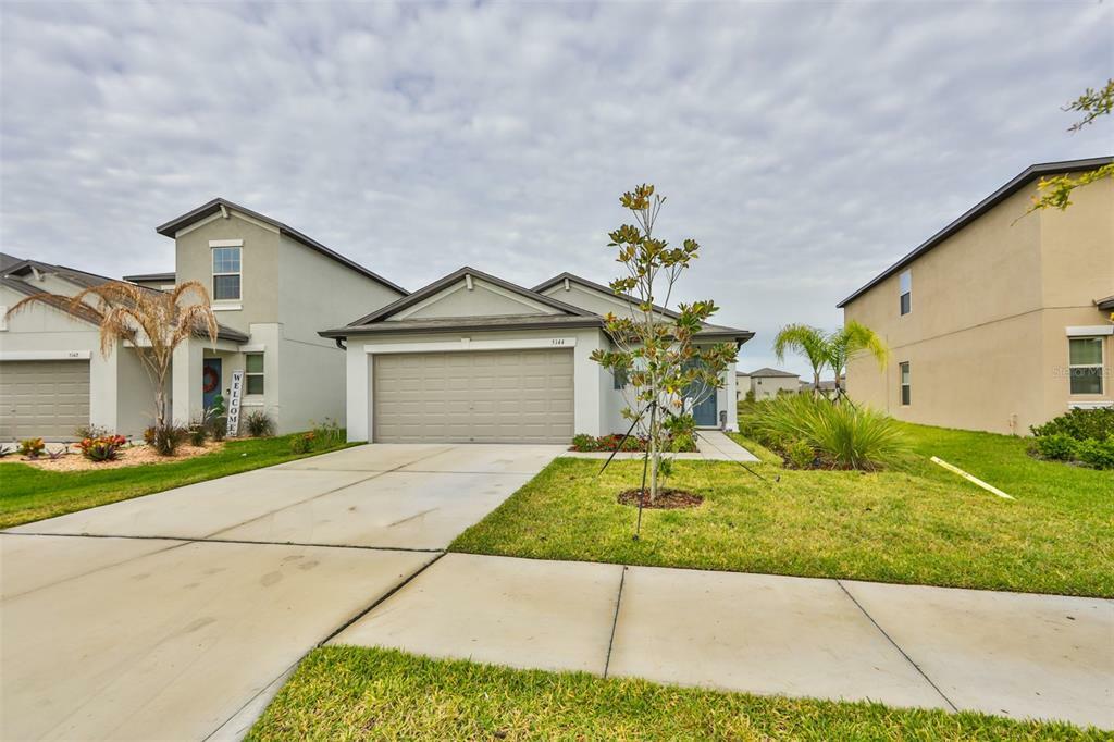 Property Photo:  5144 White Chicory Drive  FL 33572 