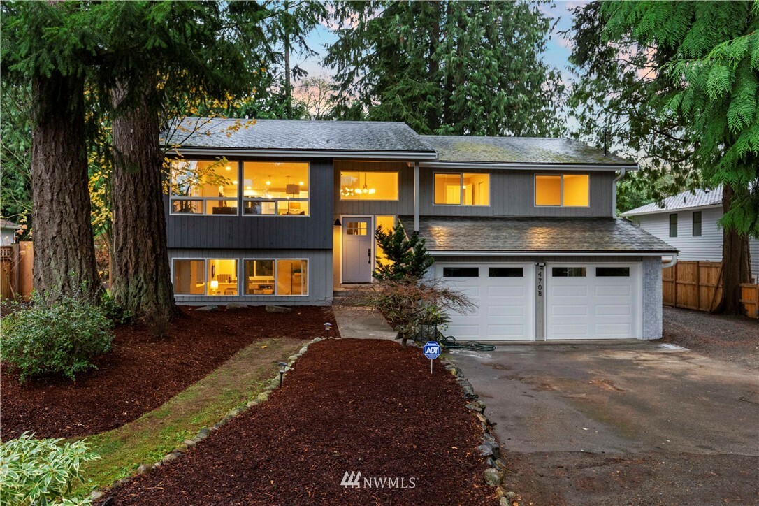 Property Photo:  4708 Picnic Point Road  WA 98026 