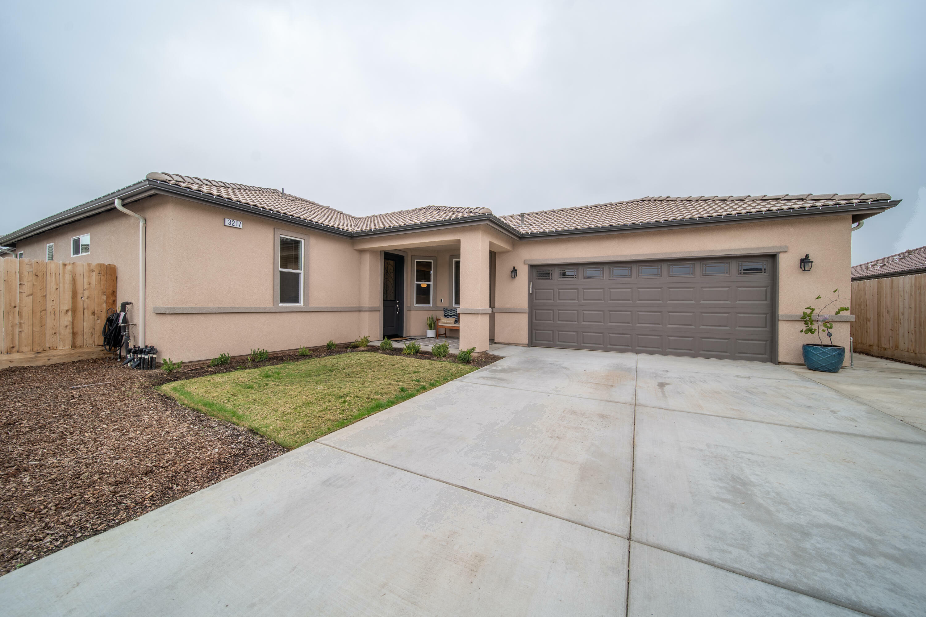 Property Photo:  3217 N Noyes Court  CA 93291 