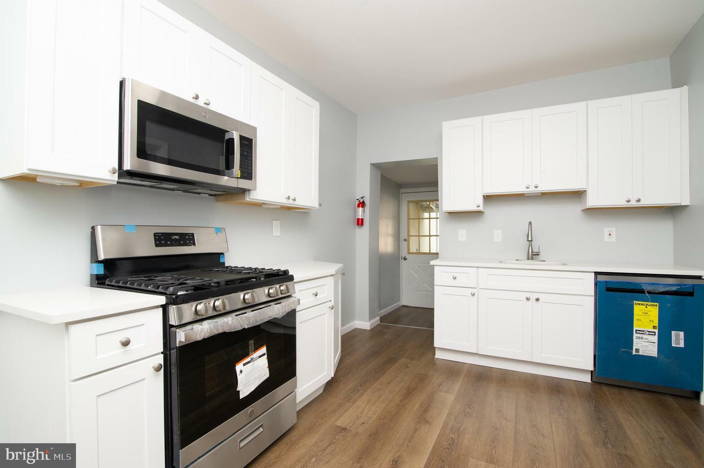 Property Photo:  234 S Broadway  NJ 08030 