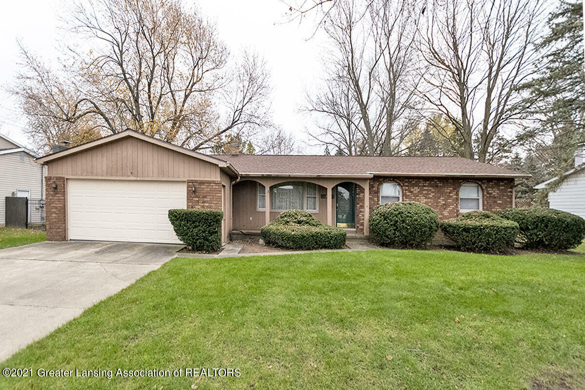 Property Photo:  1209 S Geneva Drive  MI 48820 