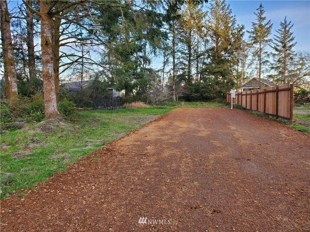 Property Photo:  706 Baldpate Court SE  WA 98569 