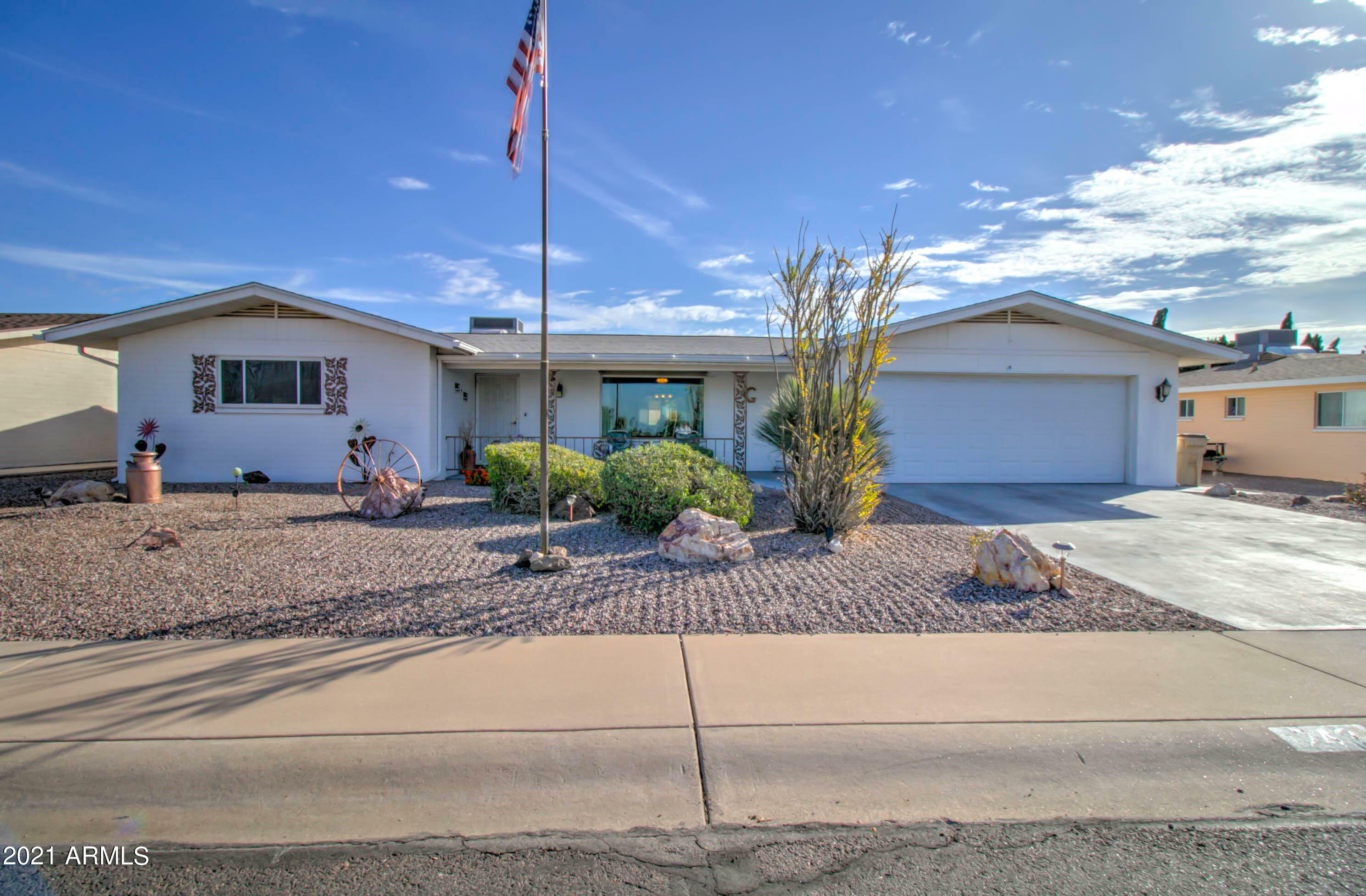 Property Photo:  243 N 61st Place  AZ 85205 