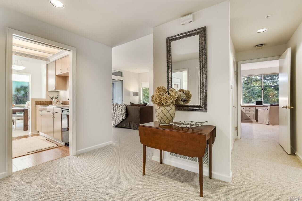 Property Photo:  400 Deer Valley Road 4E  CA 94903 