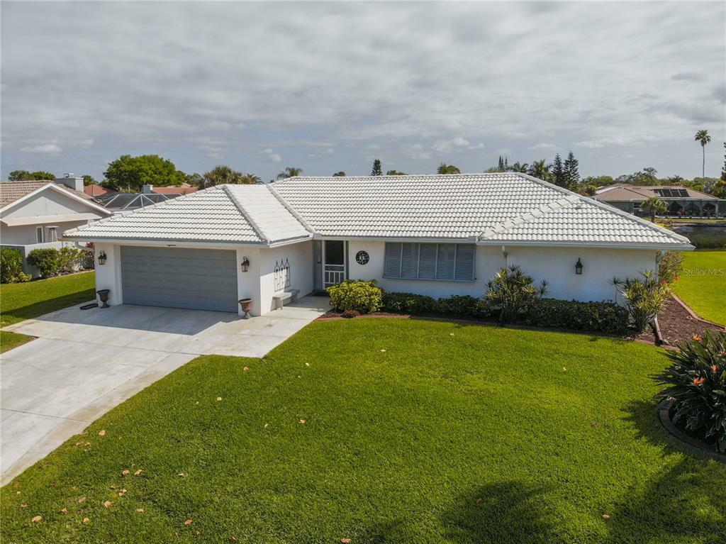 Property Photo:  18 Dover Drive  FL 34223 
