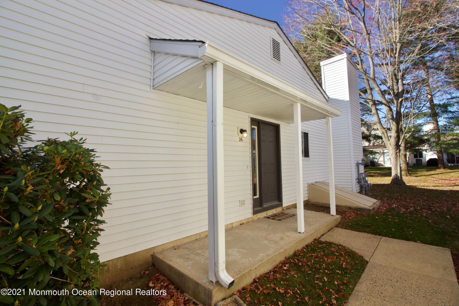 Property Photo:  26 Woodmere Court  NJ 07728 