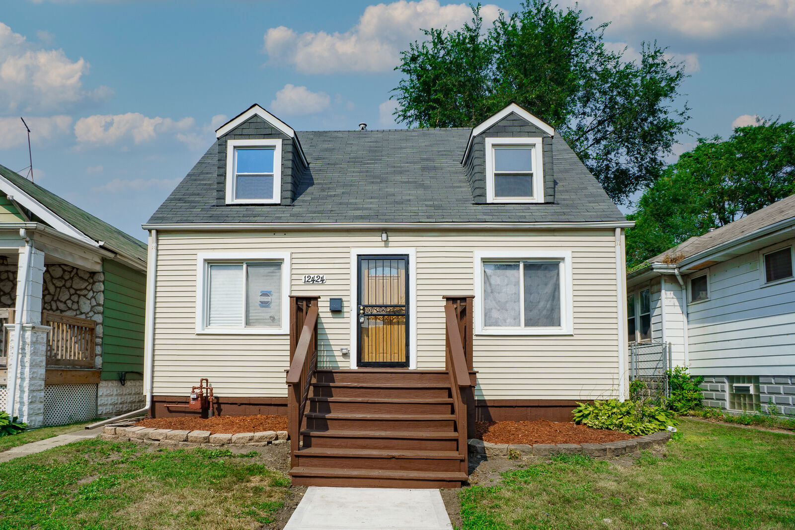 Property Photo:  12426 S Harvard Avenue  IL 60628 