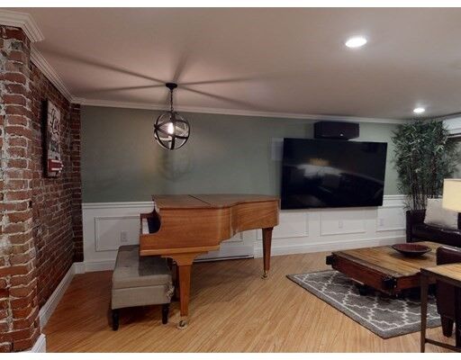 Property Photo:  17 Liberty Street 2  MA 02451 