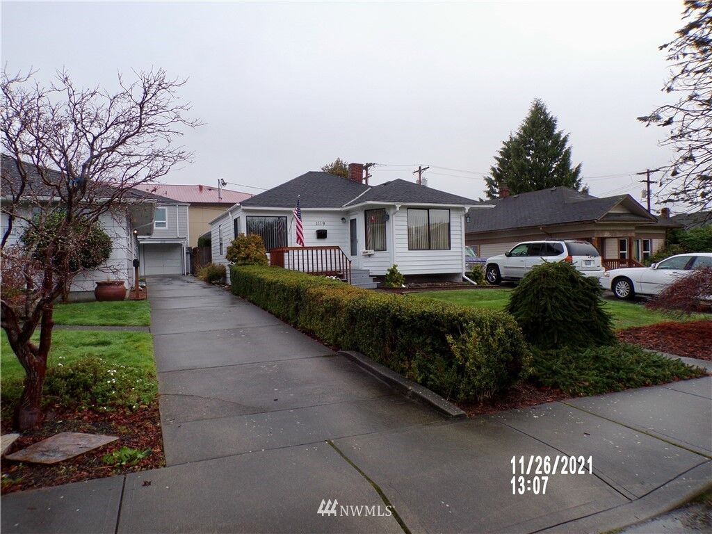 Property Photo: 1119 Lombard Avenue WA 98201