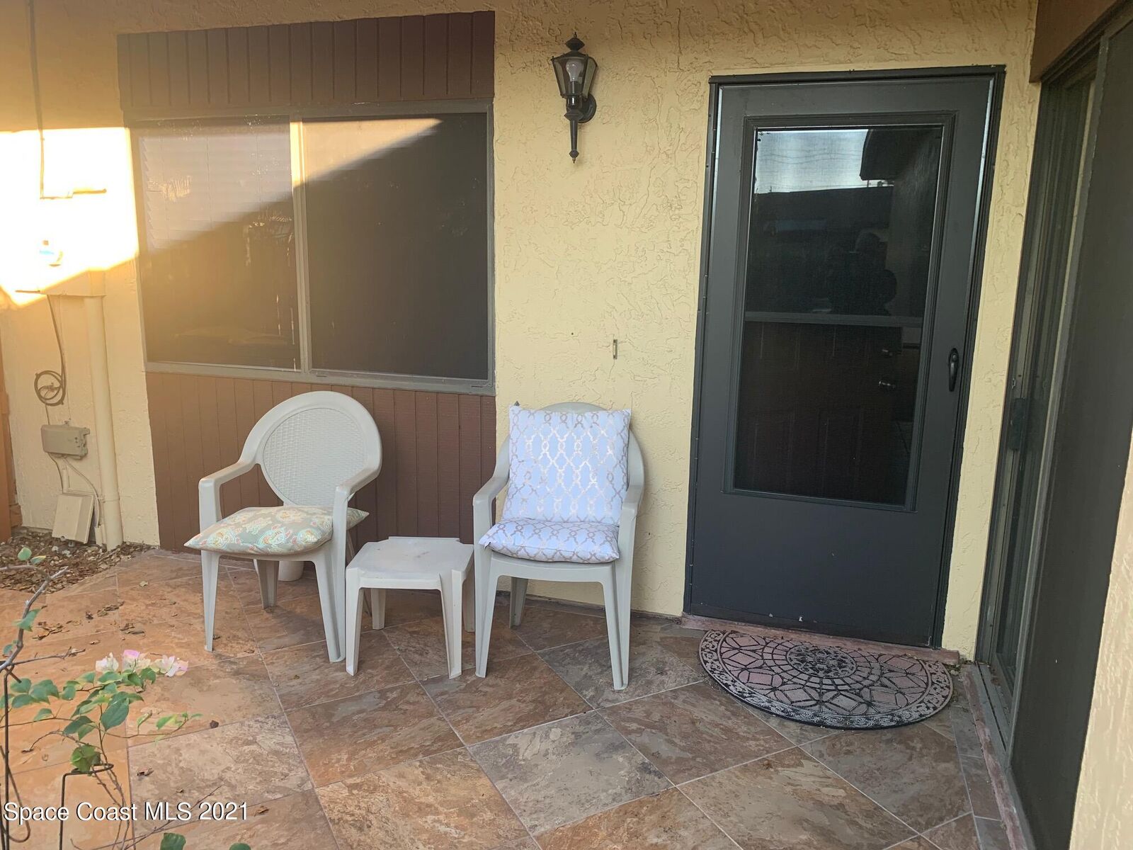 Property Photo: 1600 Jolson Court FL 32953