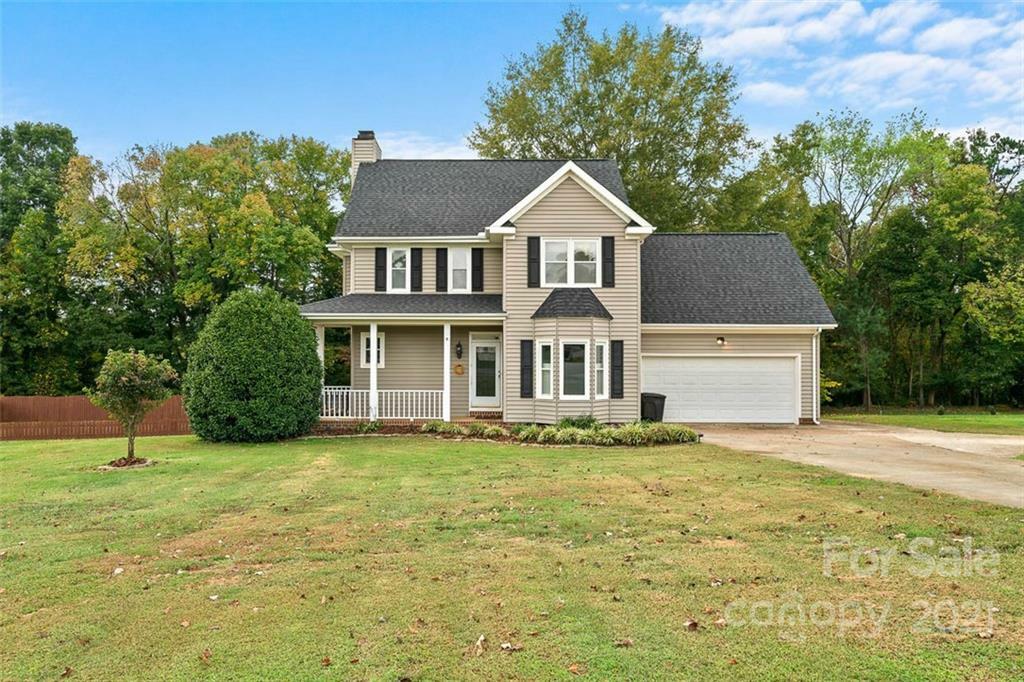 Property Photo: 140 Villa Lane NC 28036