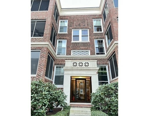 Property Photo: 5 Vinal Street U4 MA 02135