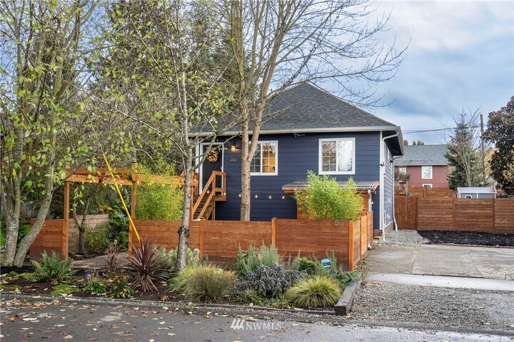 Property Photo: 511 S Concord Street WA 98108