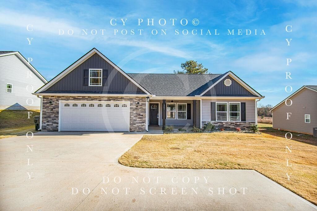 Property Photo: 341 Mill Gin Road SC 29322