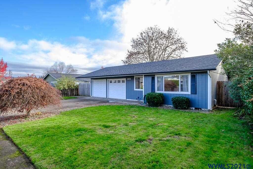 Property Photo:  1305  Wildfang St  OR 97351 