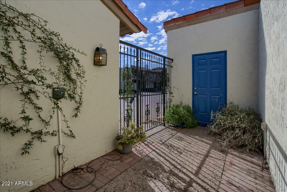 Property Photo:  77 E Missouri Avenue 17  AZ 85012 