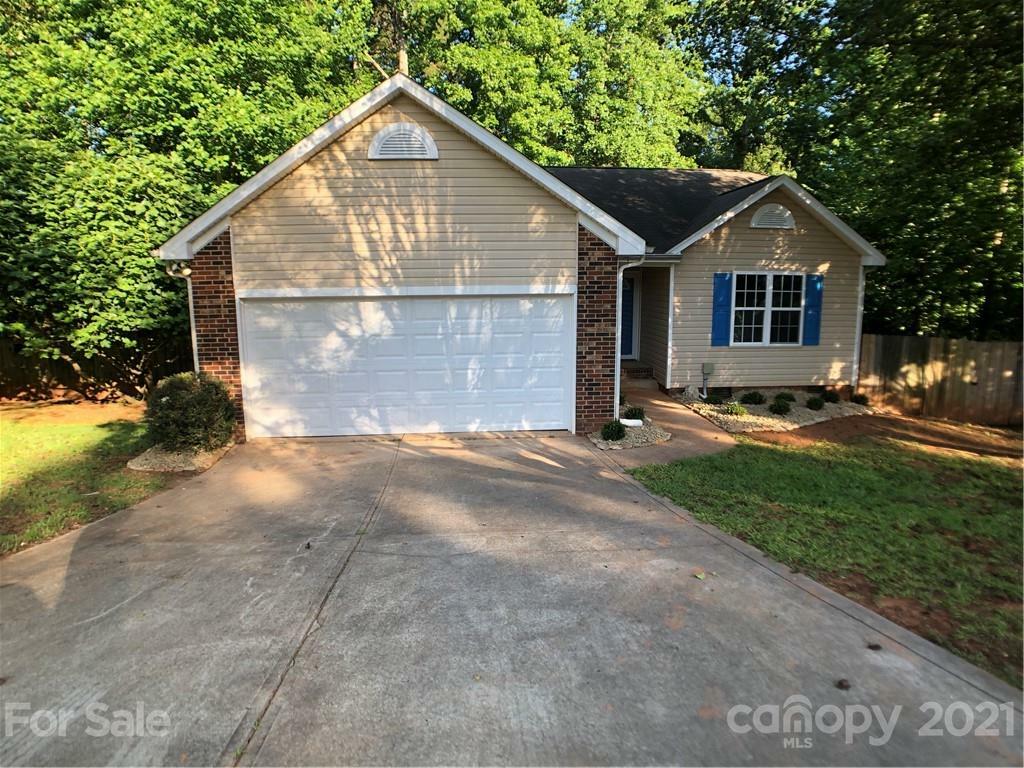 Property Photo:  7933 Rolling Stone Avenue  NC 28216 