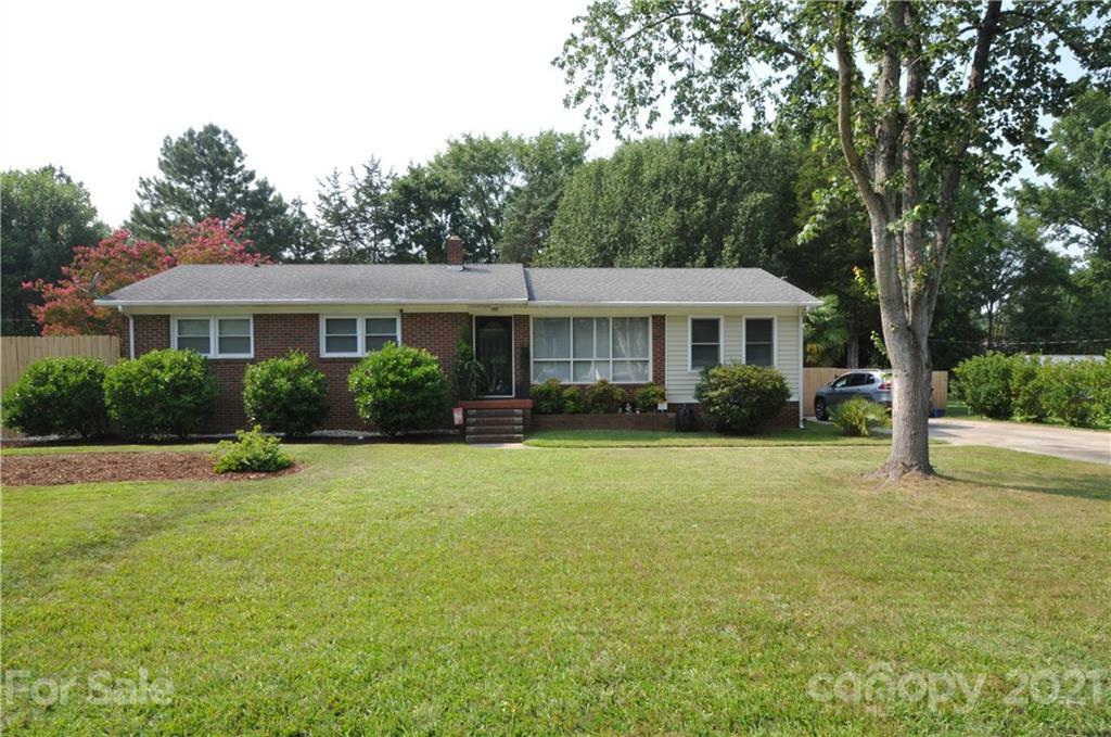 Property Photo:  1431 Greenwood Lane  SC 29730 