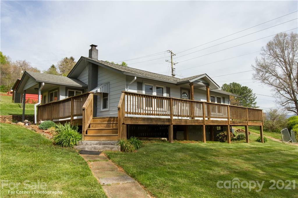 Property Photo:  176 Kims Cove Road  NC 28716 