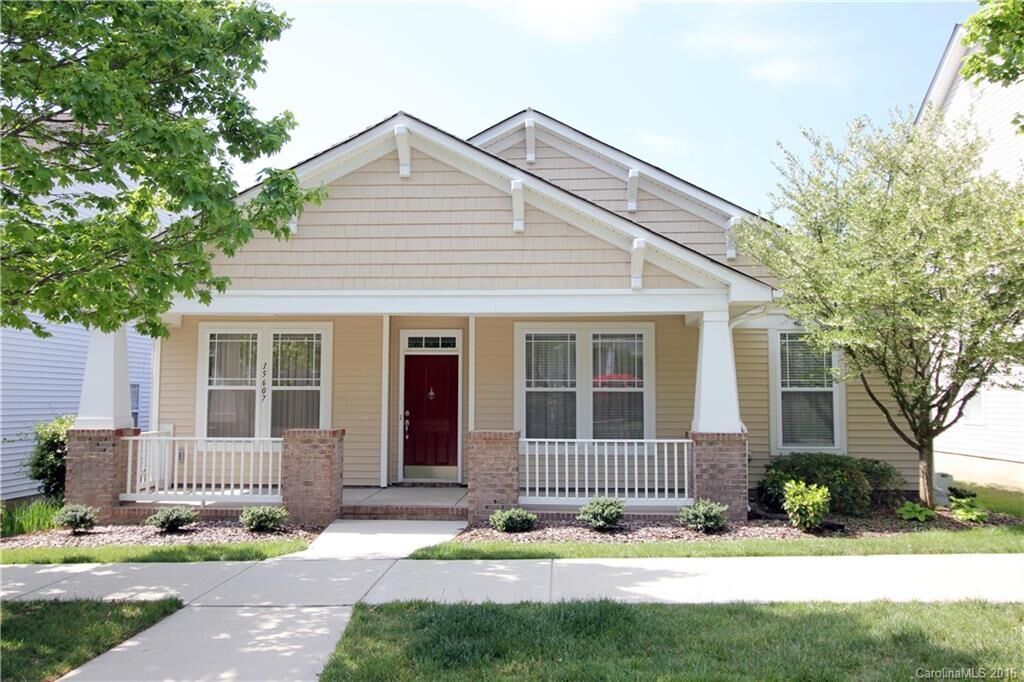 Property Photo: 15607 Seafield Lane NC 28078