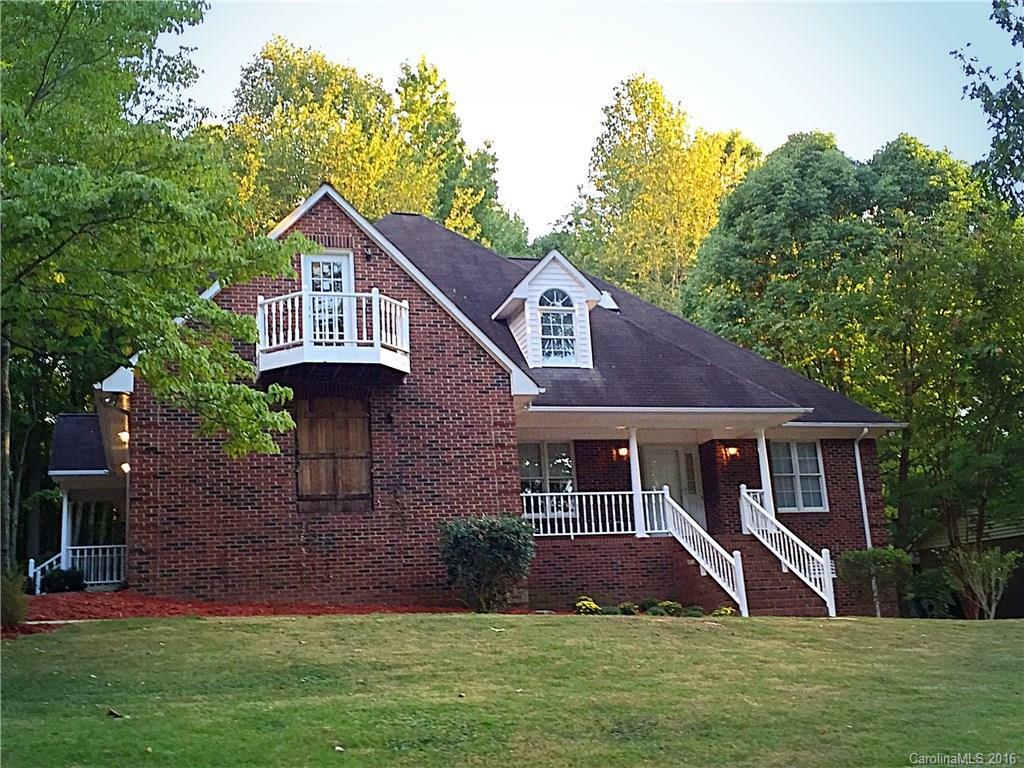 Property Photo:  507 Deerfield Drive  NC 28086 