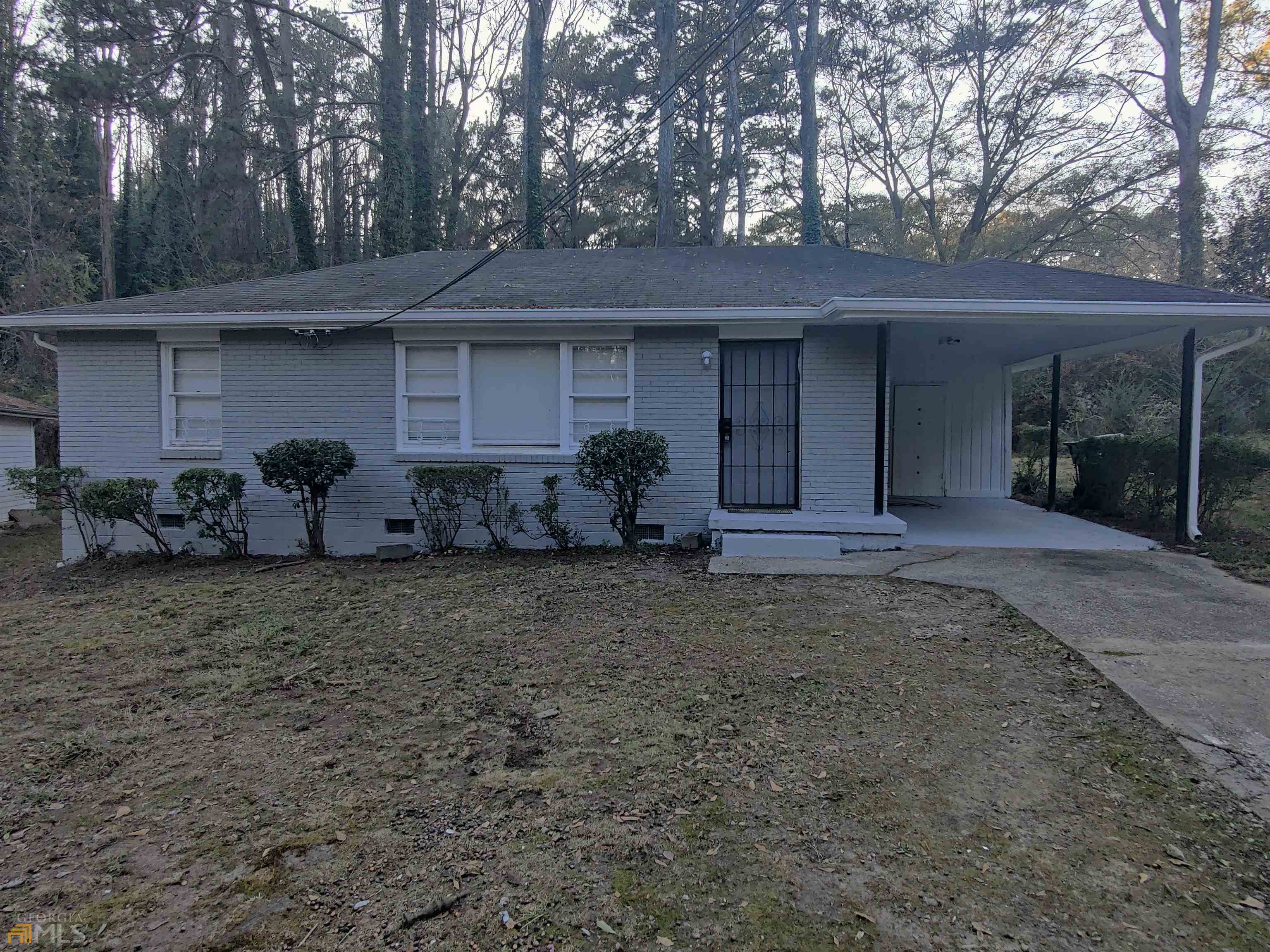 Property Photo:  476 Park Valley Drive  GA 30318 