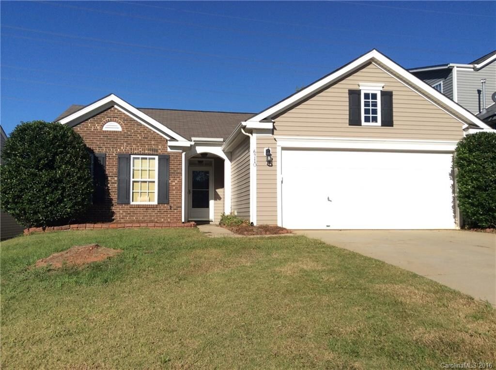 Property Photo:  6710 Wicked Oak Lane  NC 28216 