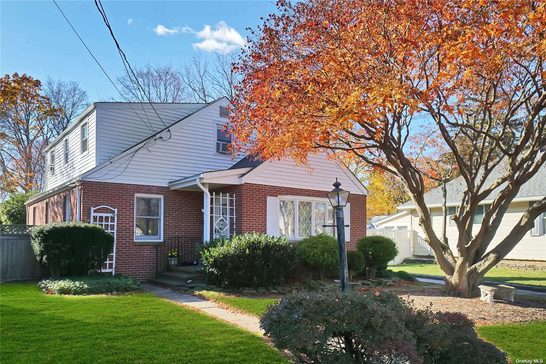 Property Photo:  38 Colonial Road  NY 11787 